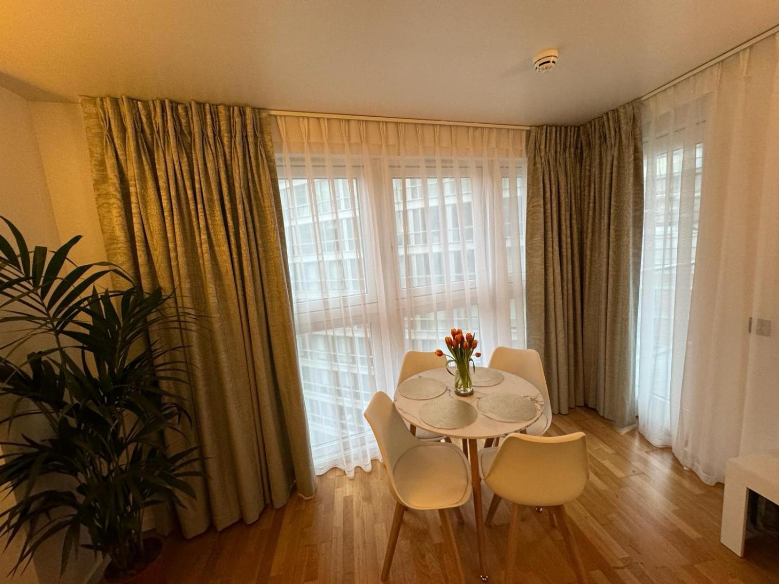 Luxury Apartment In Canary Wharf Londres Exterior foto